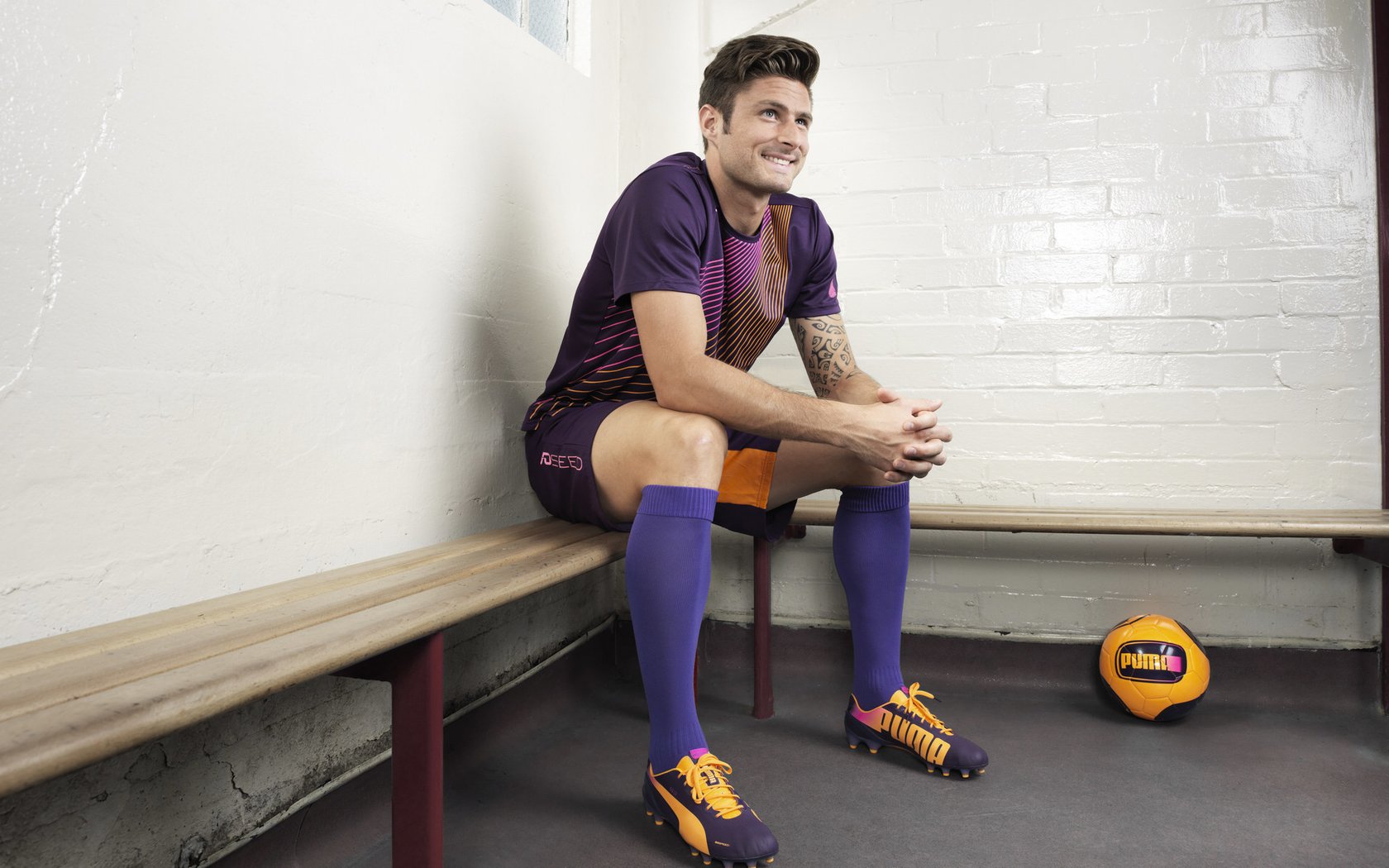 多地建立足球“校长”制，推动校园足球专业化发展，校园足球健全工作机制