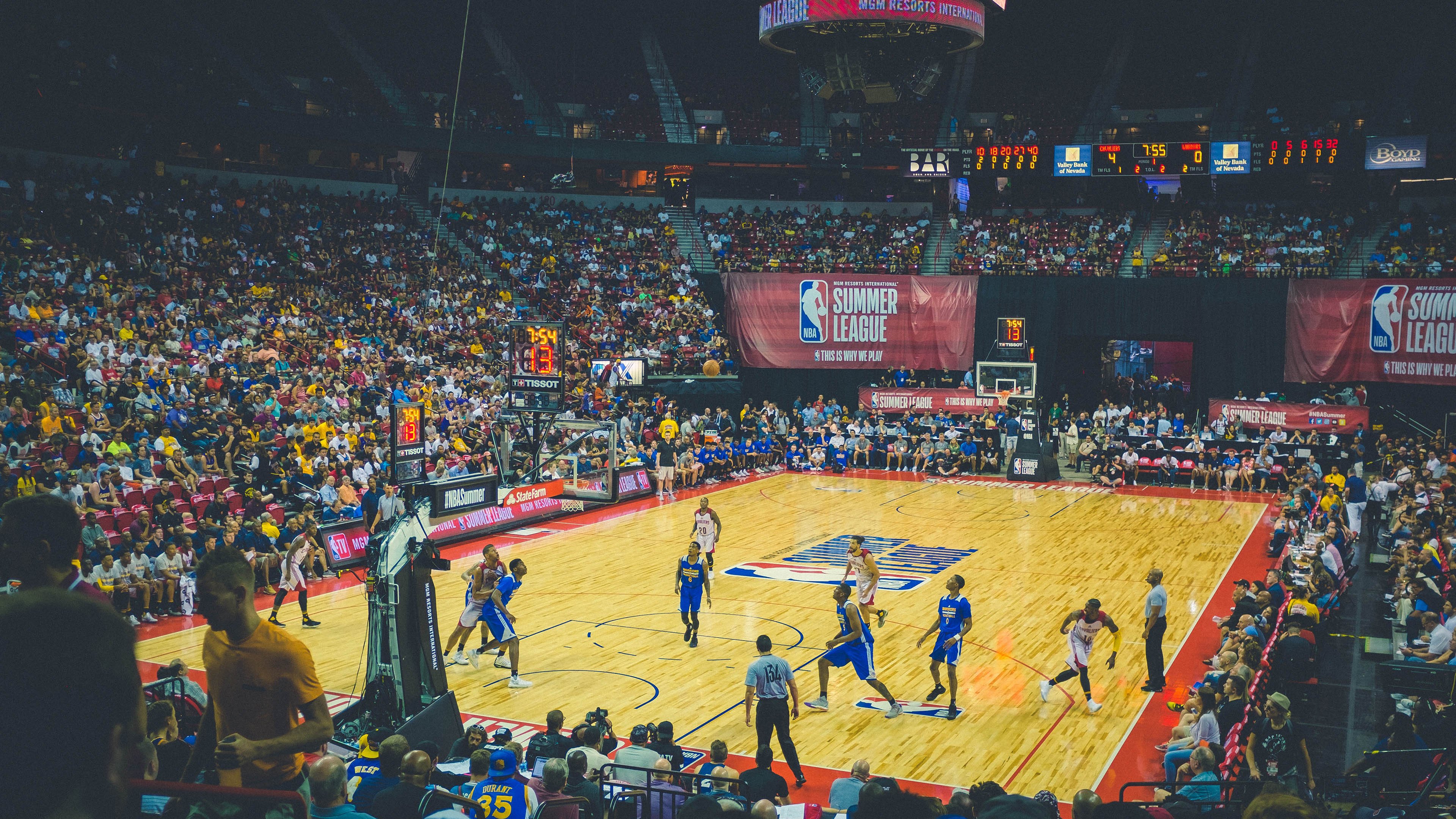 英雄联盟“冰封之战”全国巡回赛精彩纷呈，英雄联盟比赛在冰岛